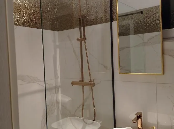 Gregovica &t 2 * プーラ